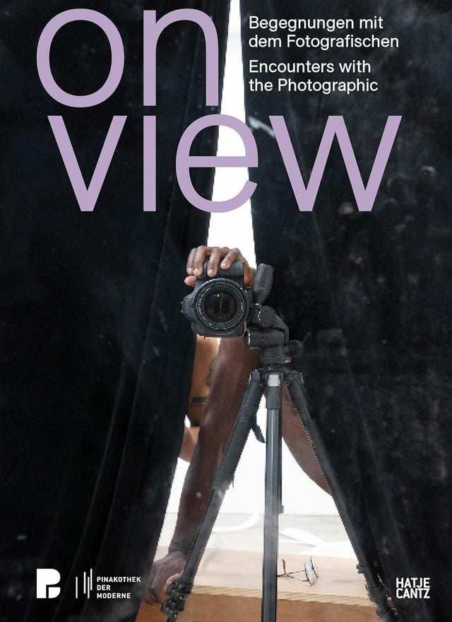 On View (Bilingual edition)