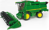 Bruder: John Deere Combine Harvester T670i