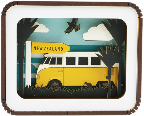 Ian Blackwell: Story Box - Kamper Yellow