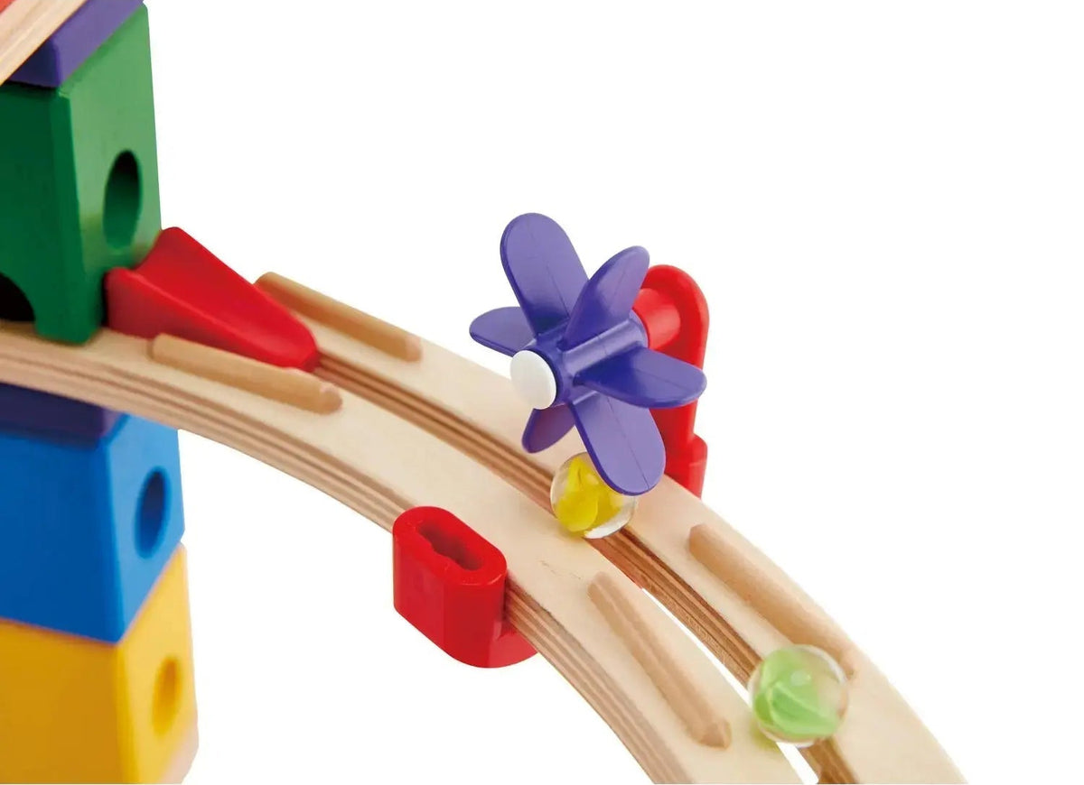 Hape: Race to the Finish