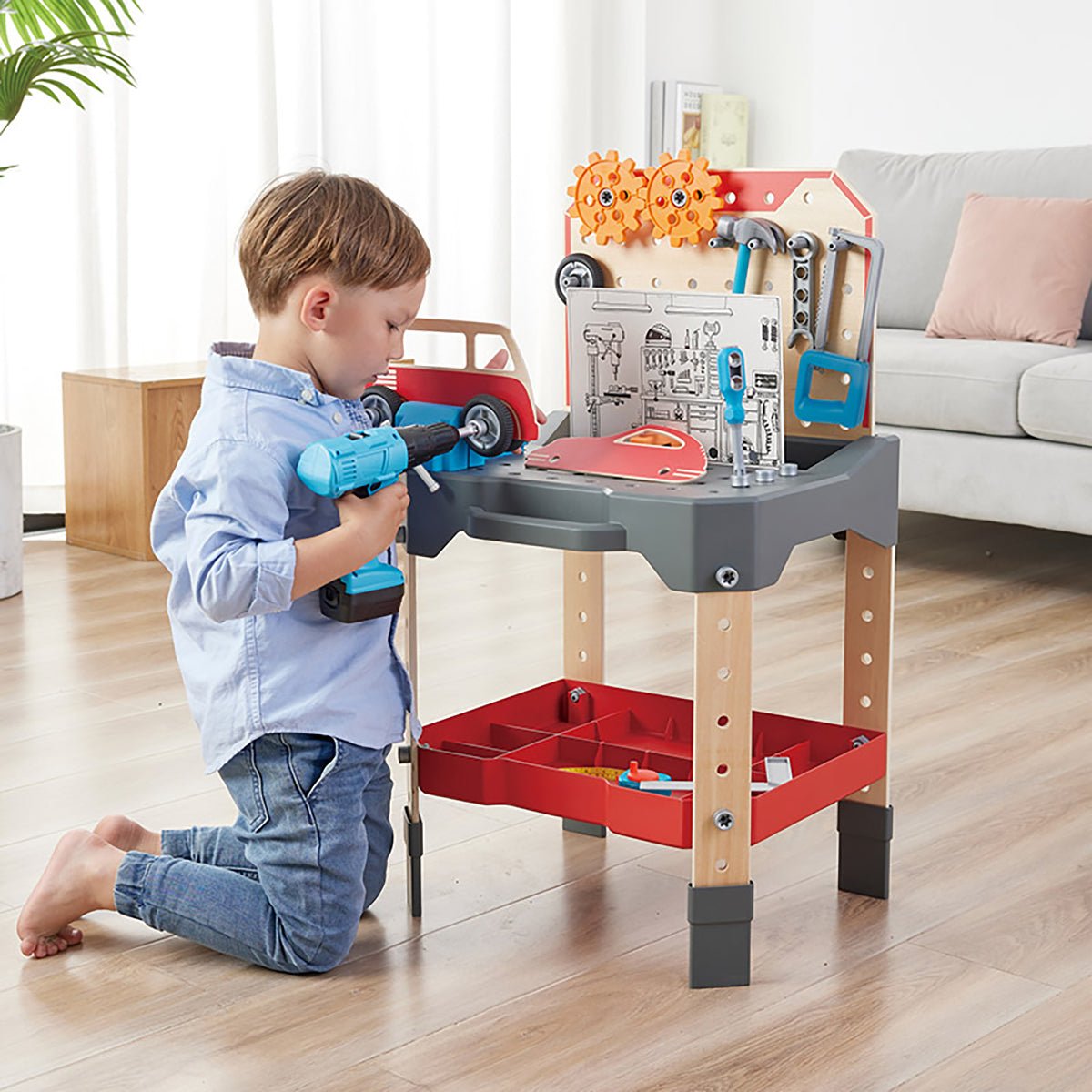 Hape: Multi-function Workbench