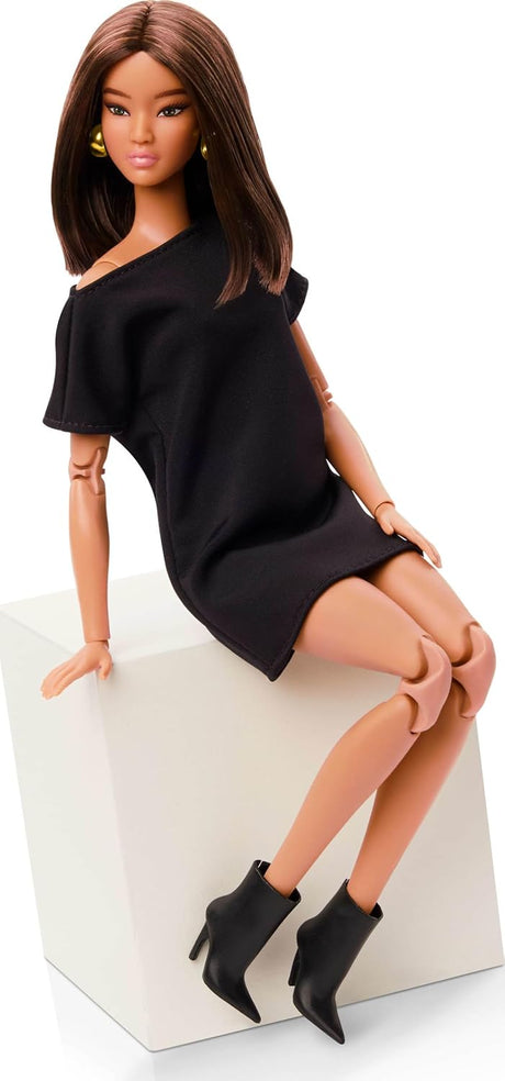 Barbie Basics - 2026 Model 01