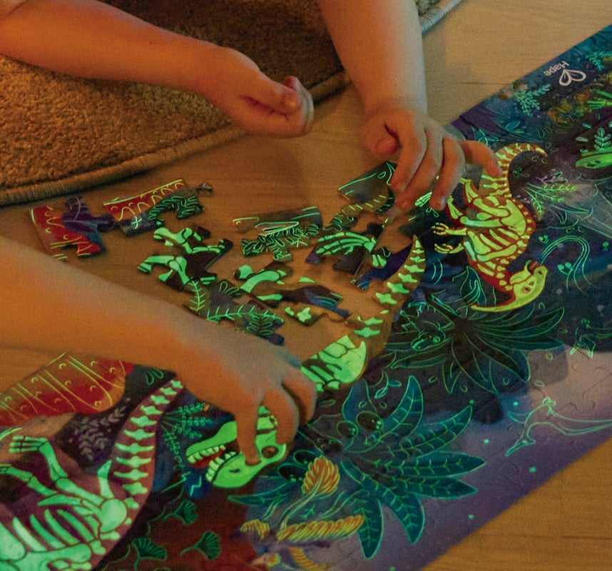 Hape: 200pc Dinosaur Glowing Puzzle (1.5m)