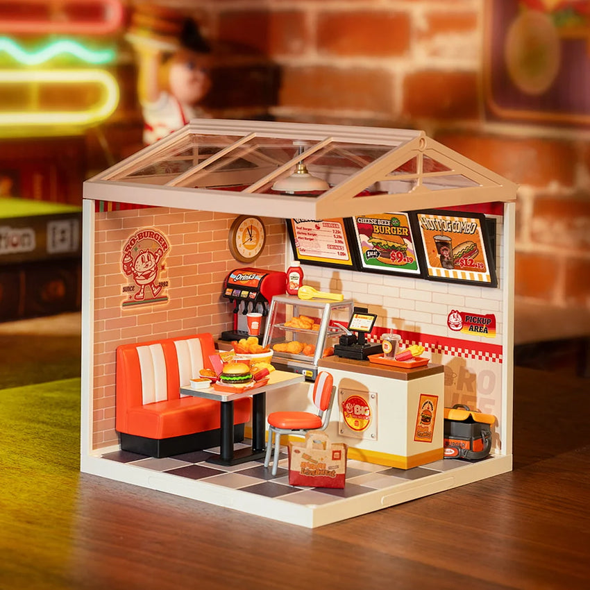 Rolife Yum Yum Burgers DIY Plastic Miniature Puzzle - (DW010)