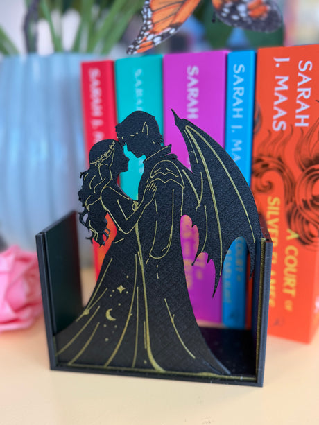 Romantasy Couple Bookend - Black with Gold