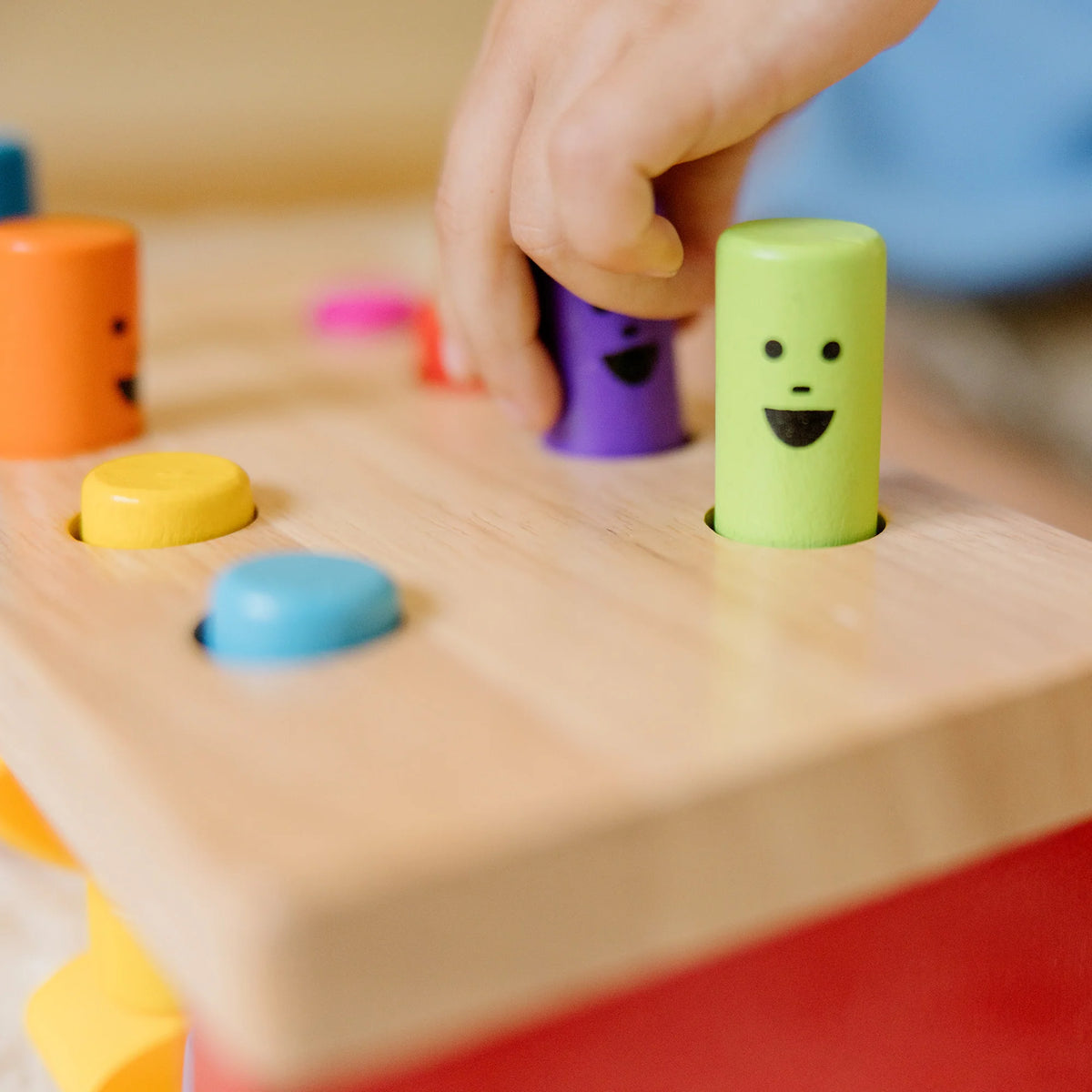 Melissa & Doug: Deluxe Pounding Bench