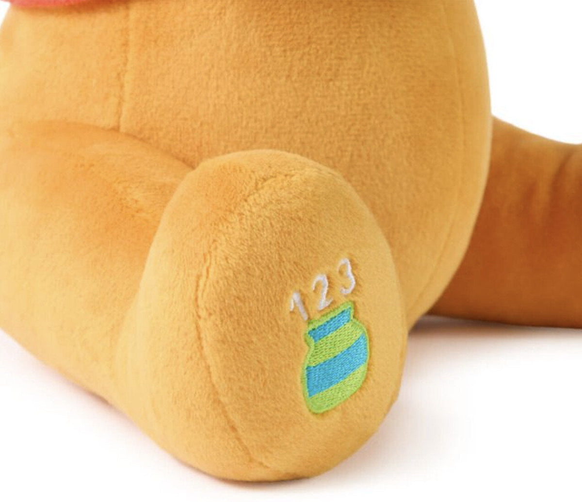 GUND: Animated Disney - Peek-A-Boo Pooh (32cm)